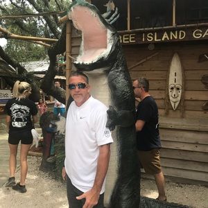 Meet your Posher, Robert